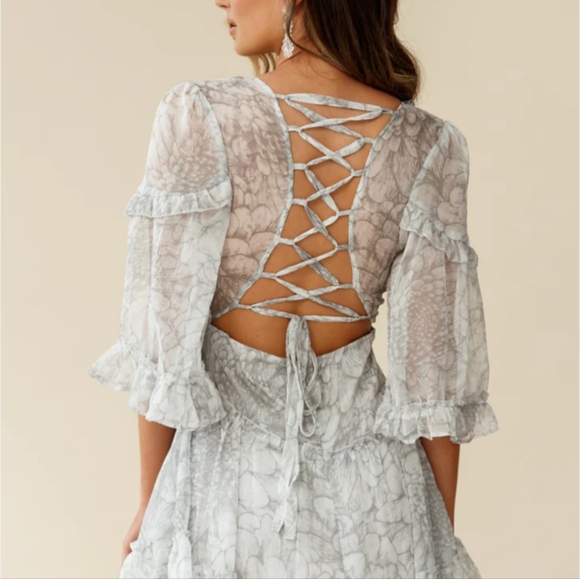 NWT Olivaceous Cream Ruffled Tiered Bell Sleeve Dress Sz. S - Picture 3 of 15